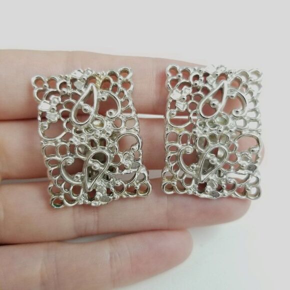 Vintage Big Rectangular Silver Tone Filigree Clip On Earrings, Retro Statement - Picture 1 of 6